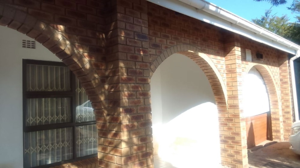 House for sale in Southernwood, Mthatha - 1MH1667100 House for sale in Southernwood, Mthatha - 1MH1667100