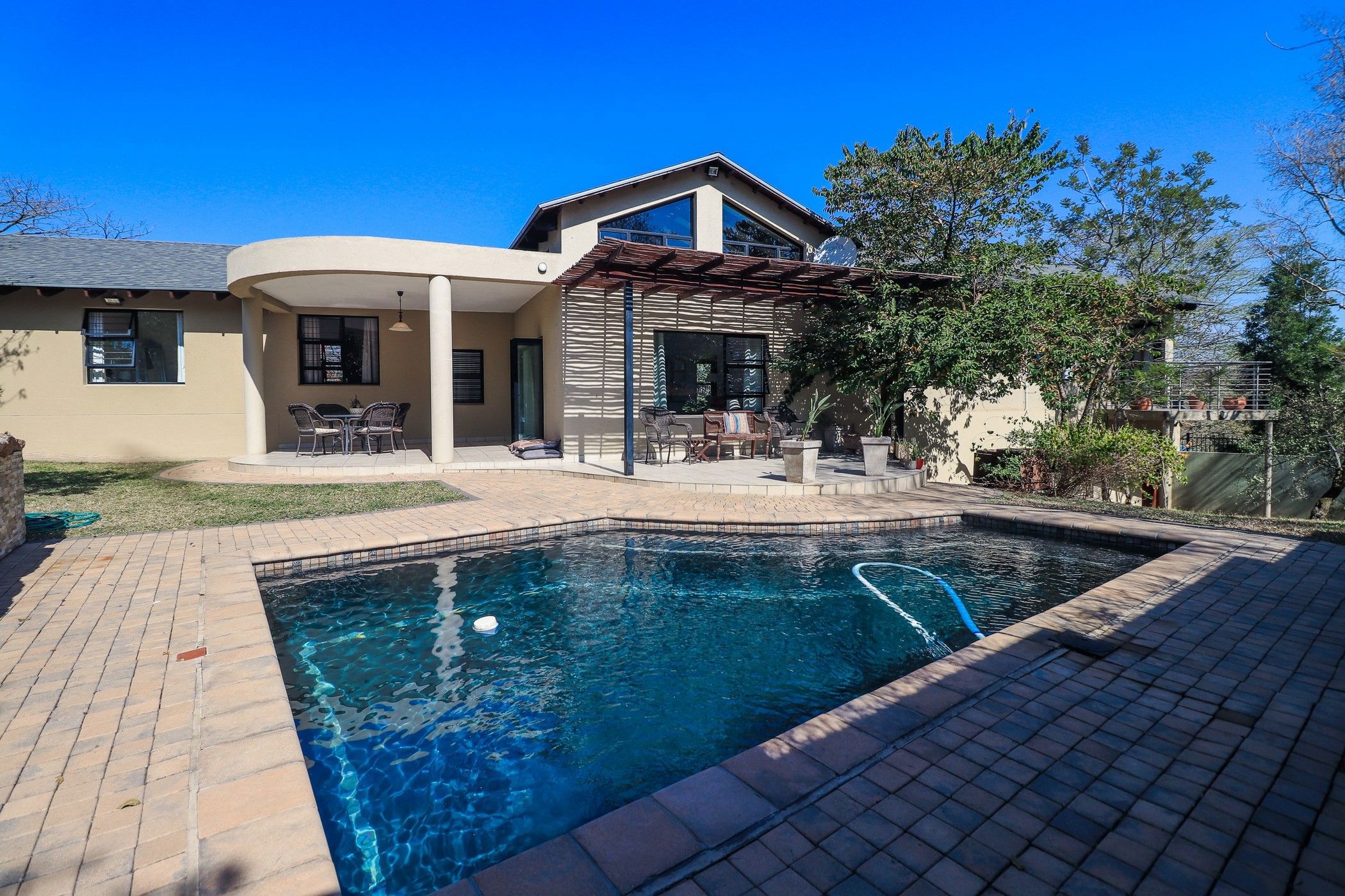 House sold in Drum Rock - 1WR1667212