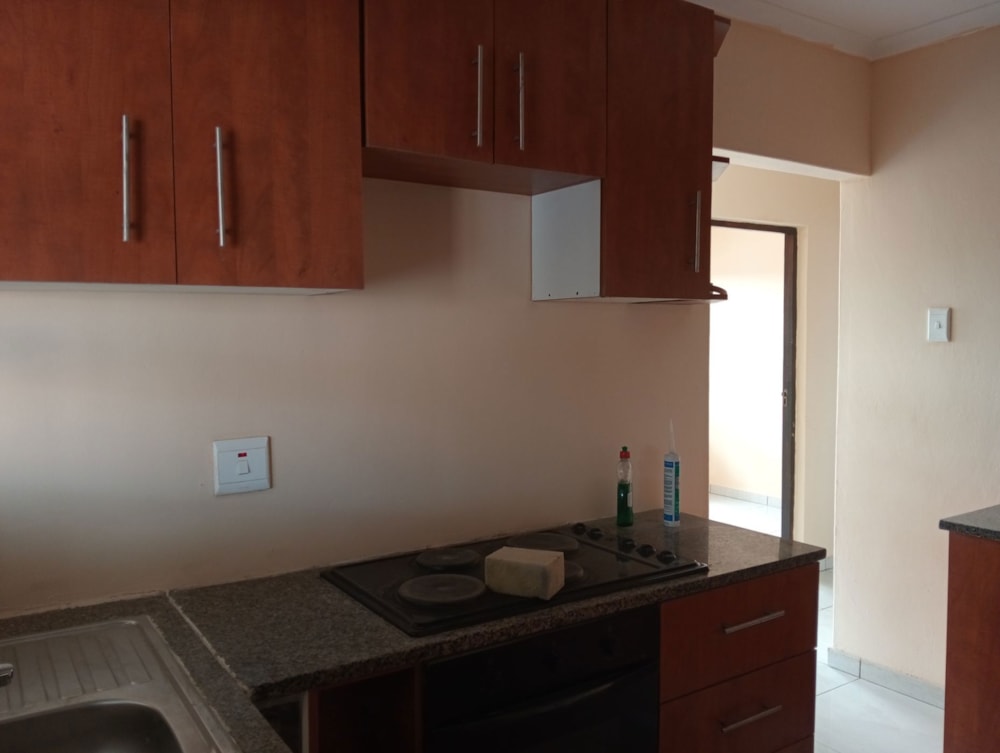 House to rent in Ngwelezana - 1RY1733200 House to rent in Ngwelezana - 1RY1733200