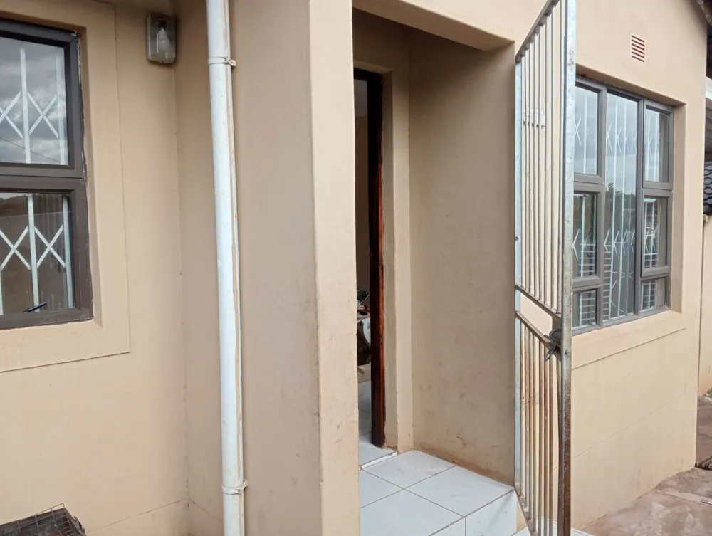 House to rent in Ngwelezana - 1RY1733200 House to rent in Ngwelezana - 1RY1733200