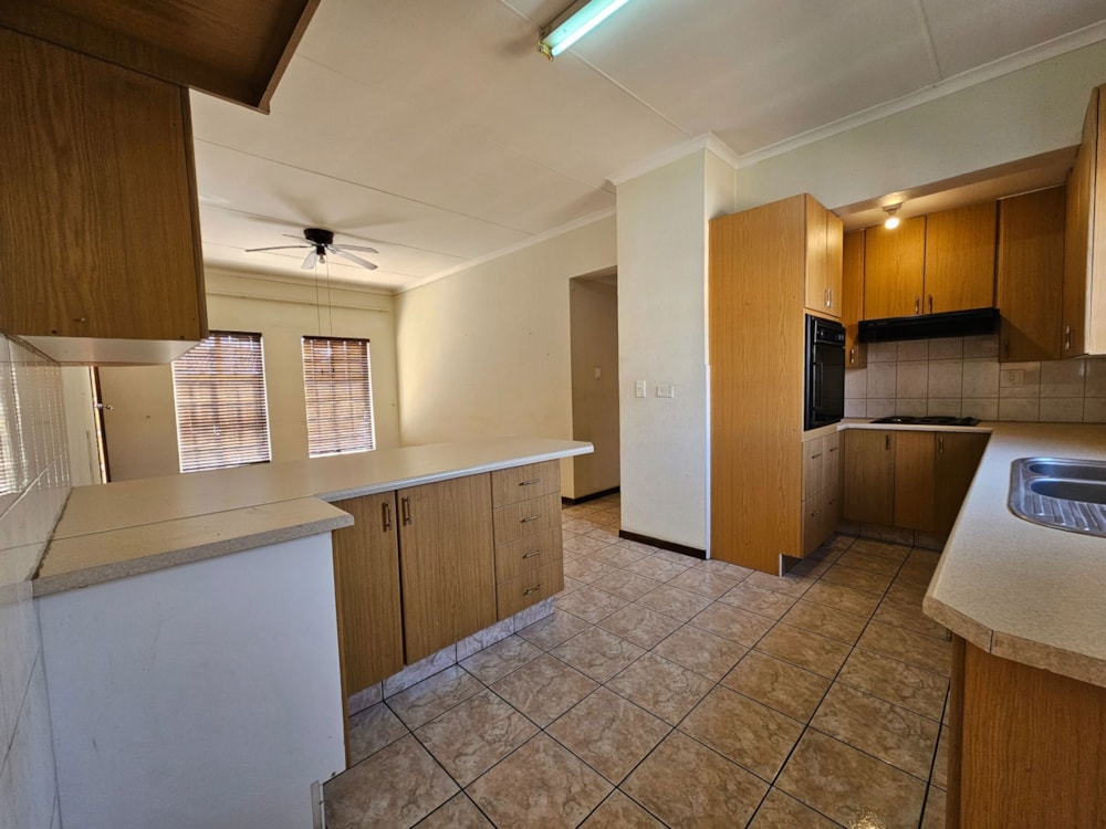 Retirement home for sale in Three Rivers North - 1VT1667389