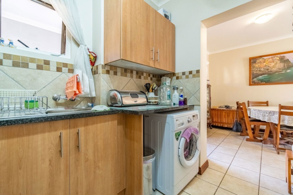 Apartment for sale in Brentwood Park, Benoni - EN1667502