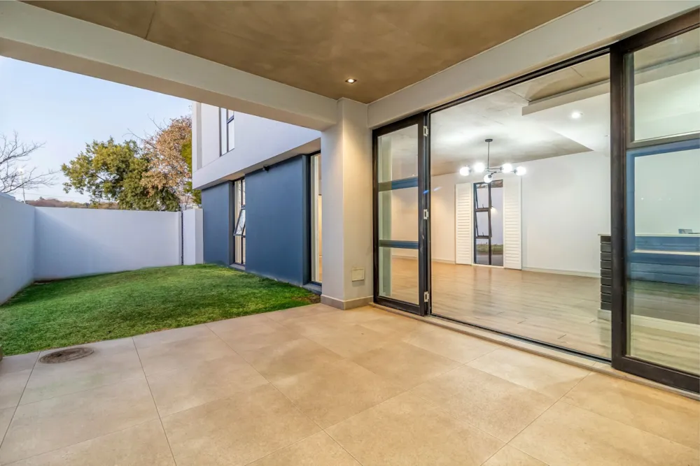 Double-storey cluster sold in Waverley, Johannesburg - HP1667557 Double-storey cluster sold in Waverley, Johannesburg - HP1667557