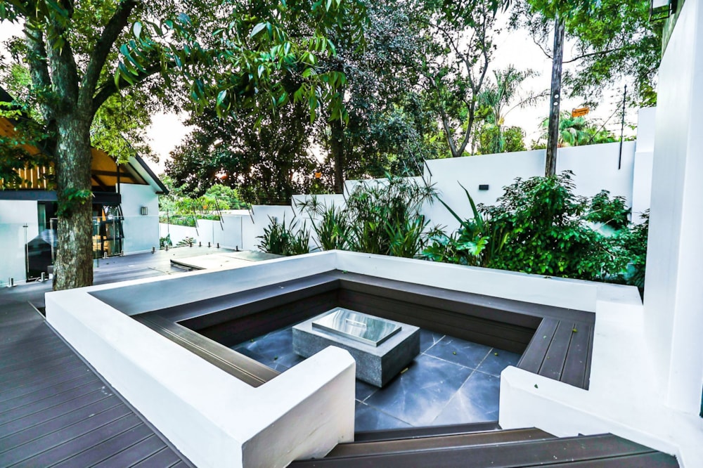 Guesthouse for sale in Faerie Glen - PT1667888 Guesthouse for sale in Faerie Glen - PT1667888