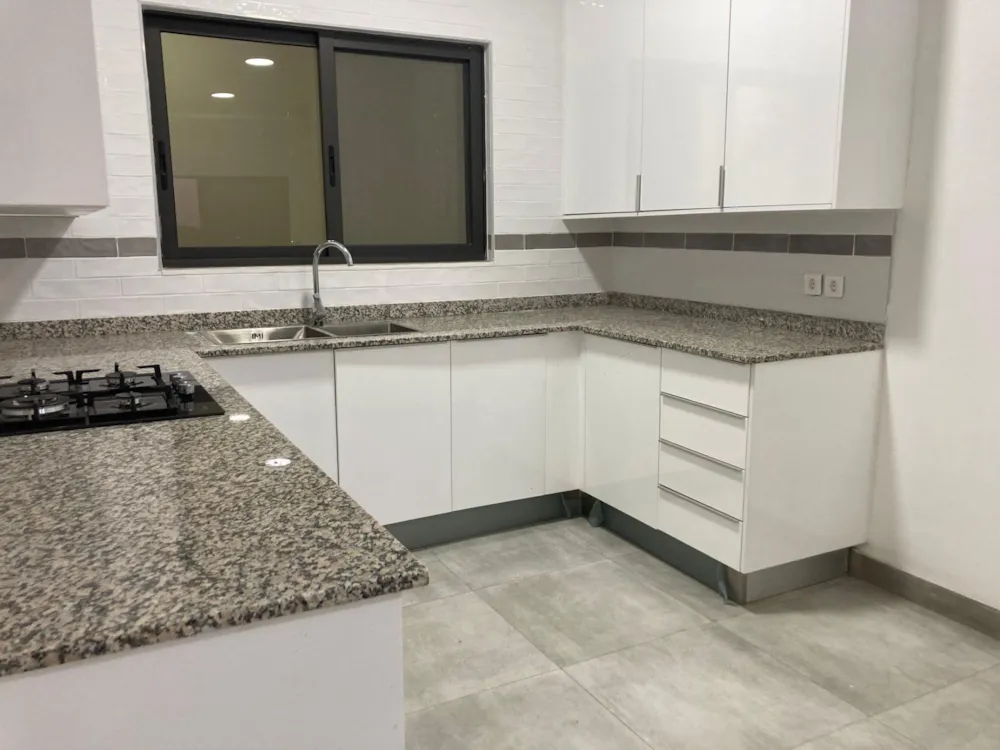 Apartment let in Matola, Mozambique - 3MQ1667950