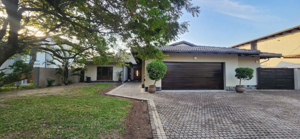 Golf estate house for sale in Meer en See - 1RY1665394 Golf estate house for sale in Meer en See - 1RY1665394