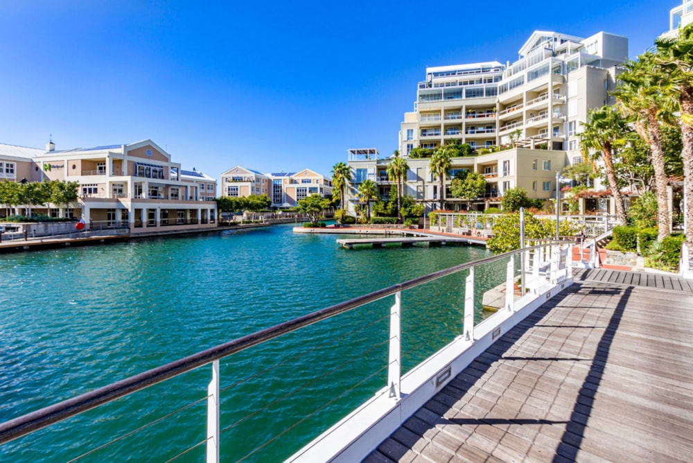 Apartment sold in Waterfront, Cape Town - AS1684457