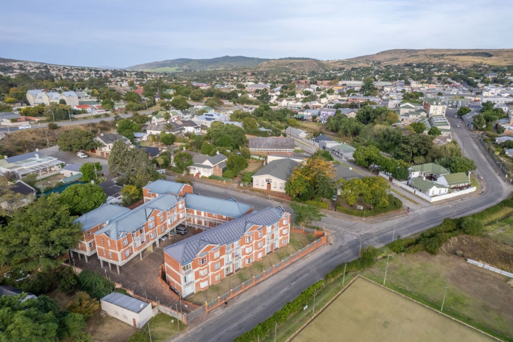 Apartment for sale in Grahamstown Central (Makhanda Central)  - 1GC1667874 Apartment for sale in Grahamstown Central (Makhanda Central)  - 1GC1667874