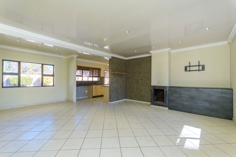 House for sale in Birch Acres - KTP1664683 House for sale in Birch Acres - KTP1664683