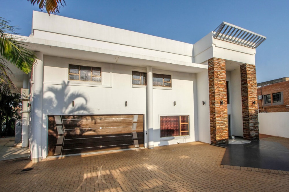 House for sale in uMhlanga Rocks - 1ND1665374 House for sale in uMhlanga Rocks - 1ND1665374