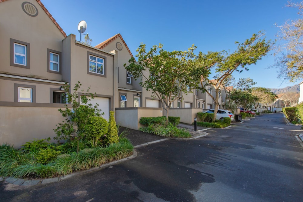 Golf estate house let in Boschenmeer Golf Estate - TKL1666688 Golf estate house let in Boschenmeer Golf Estate - TKL1666688