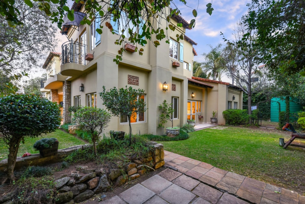 Double-storey house sold in Dainfern Golf Estate - FW1664927 Double-storey house sold in Dainfern Golf Estate - FW1664927