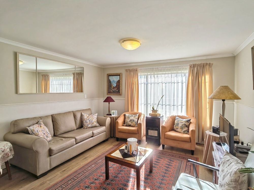 Townhouse sold in Welgelegen, Parow - 1PLA1666703 Townhouse sold in Welgelegen, Parow - 1PLA1666703