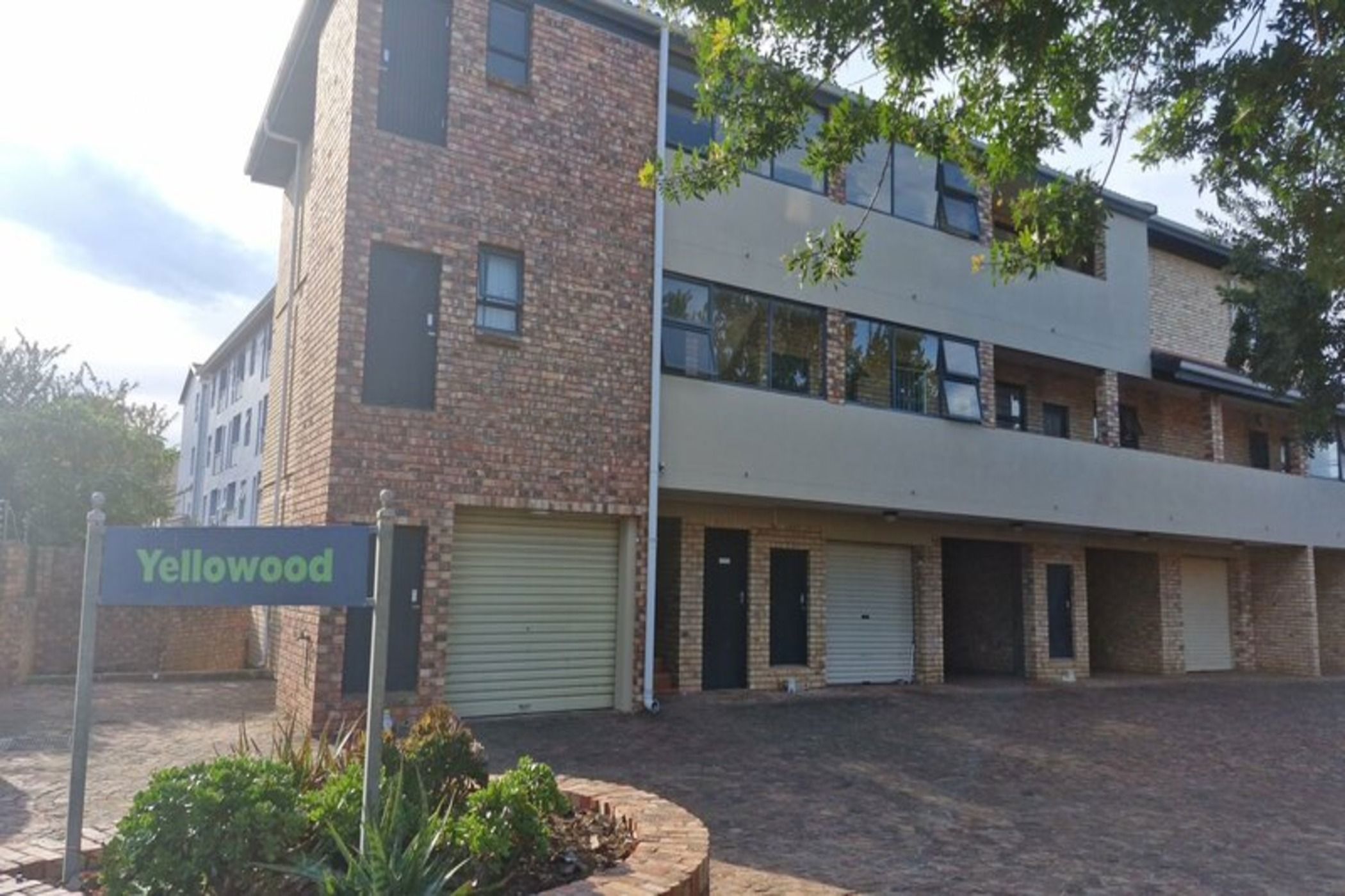 Apartment let in Grahamstown Central (Makhanda Central)  - 1GC1682148