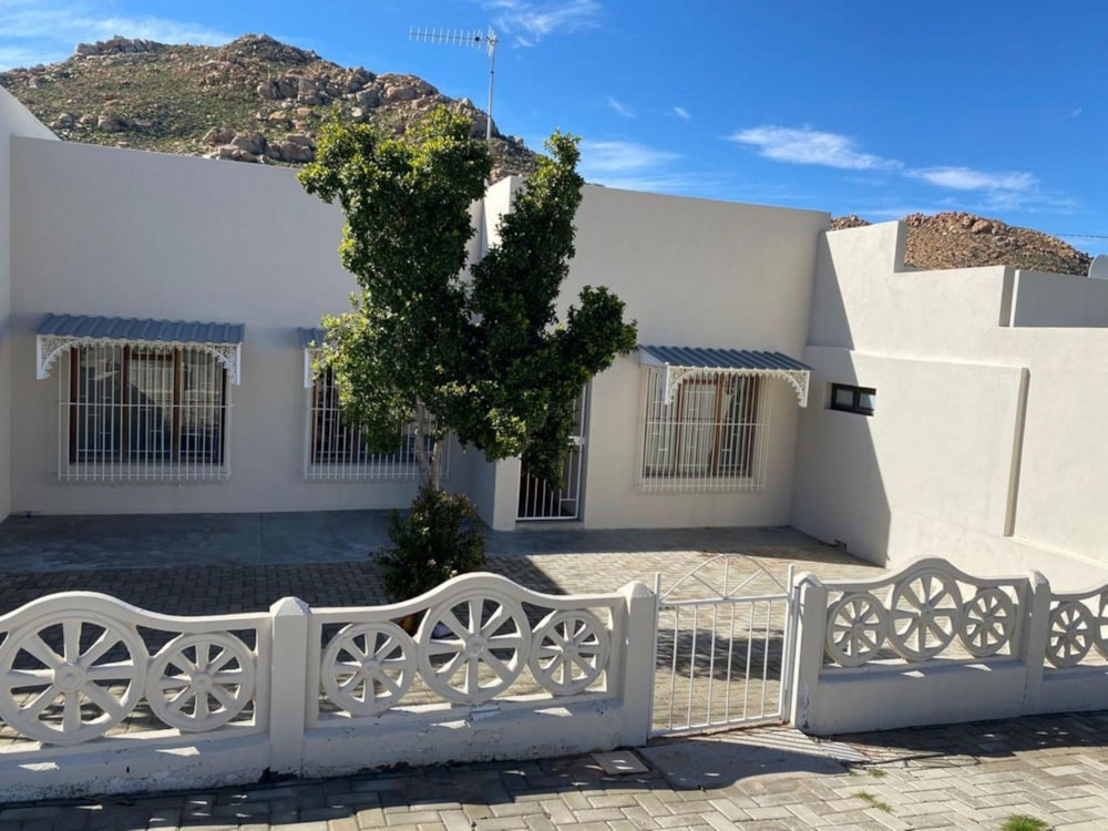 House let in Springbok - 1NA1681002