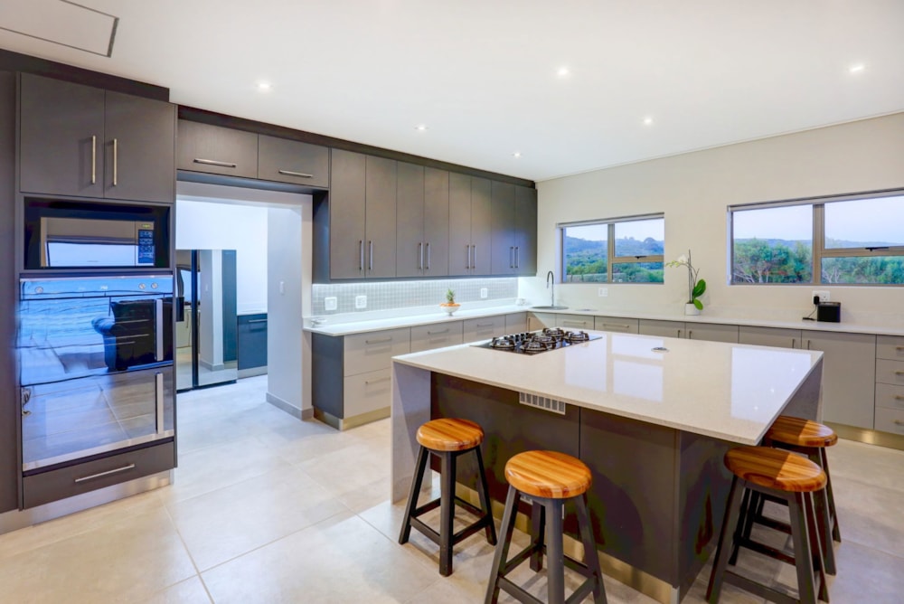 Double-storey house sold in Pienaarstrand - 1MB1665152 Double-storey house sold in Pienaarstrand - 1MB1665152