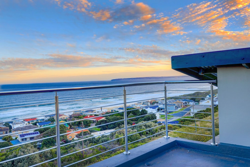 Double-storey house sold in Pienaarstrand - 1MB1665152 Double-storey house sold in Pienaarstrand - 1MB1665152