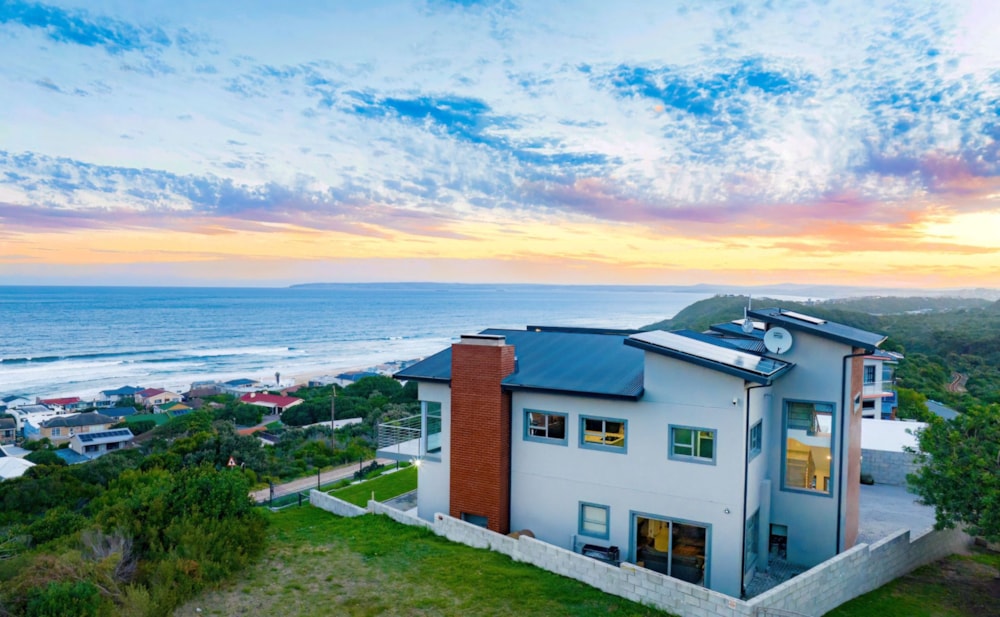 Double-storey house sold in Pienaarstrand - 1MB1665152 Double-storey house sold in Pienaarstrand - 1MB1665152