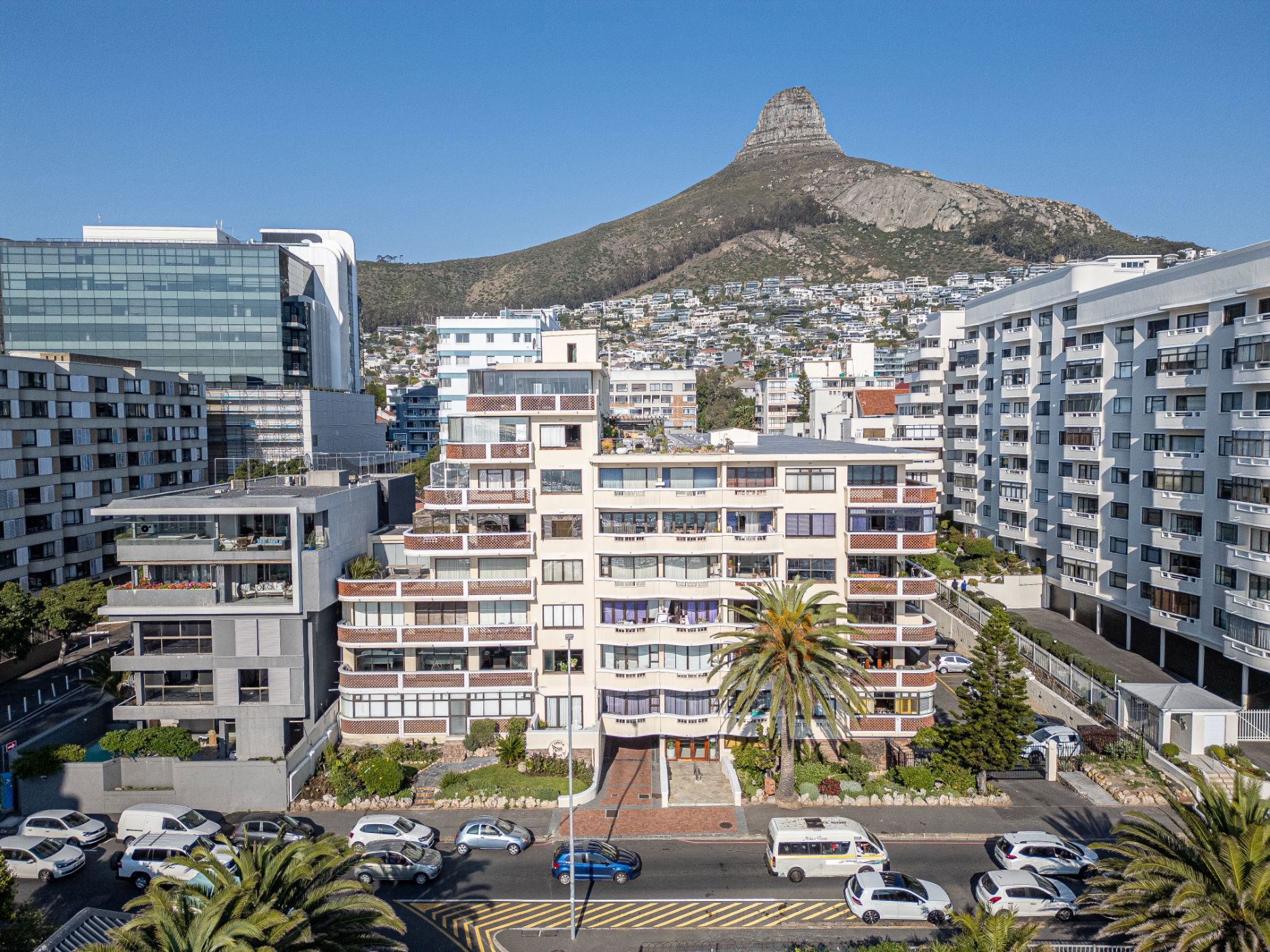 Apartment sold in Sea Point - AS1664324