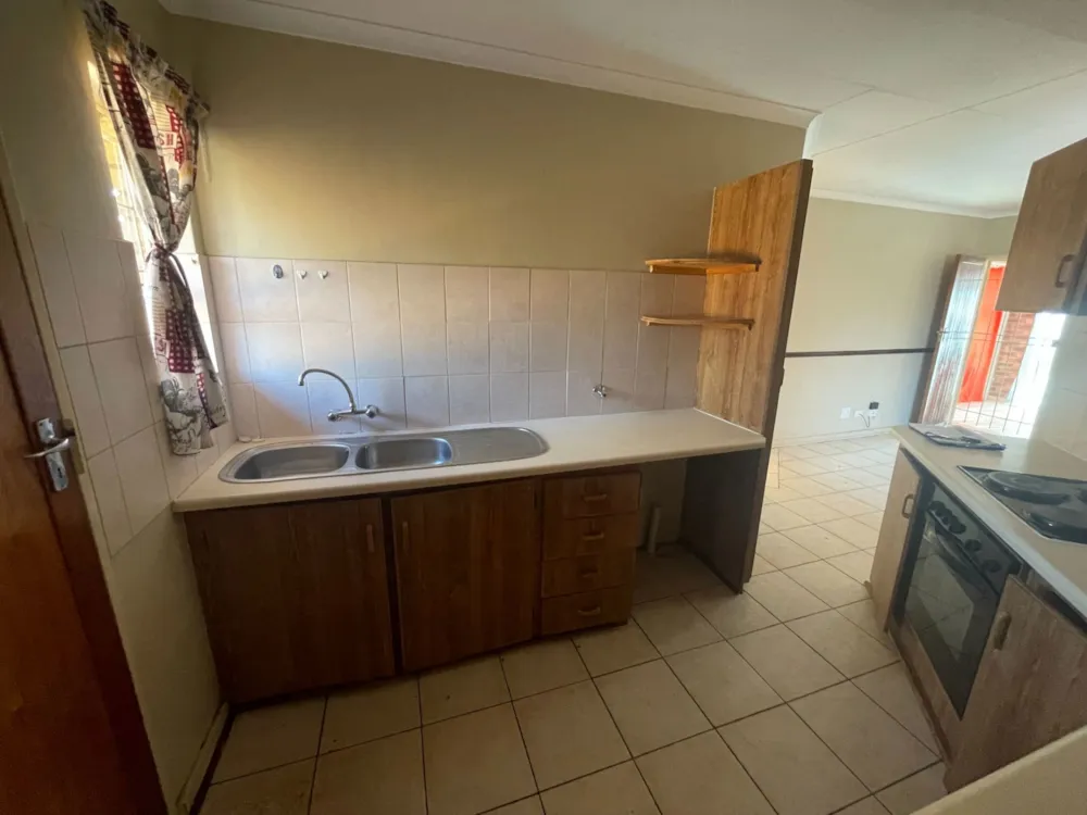 Townhouse for sale in Langenhovenpark - 1BX1663911 Townhouse for sale in Langenhovenpark - 1BX1663911