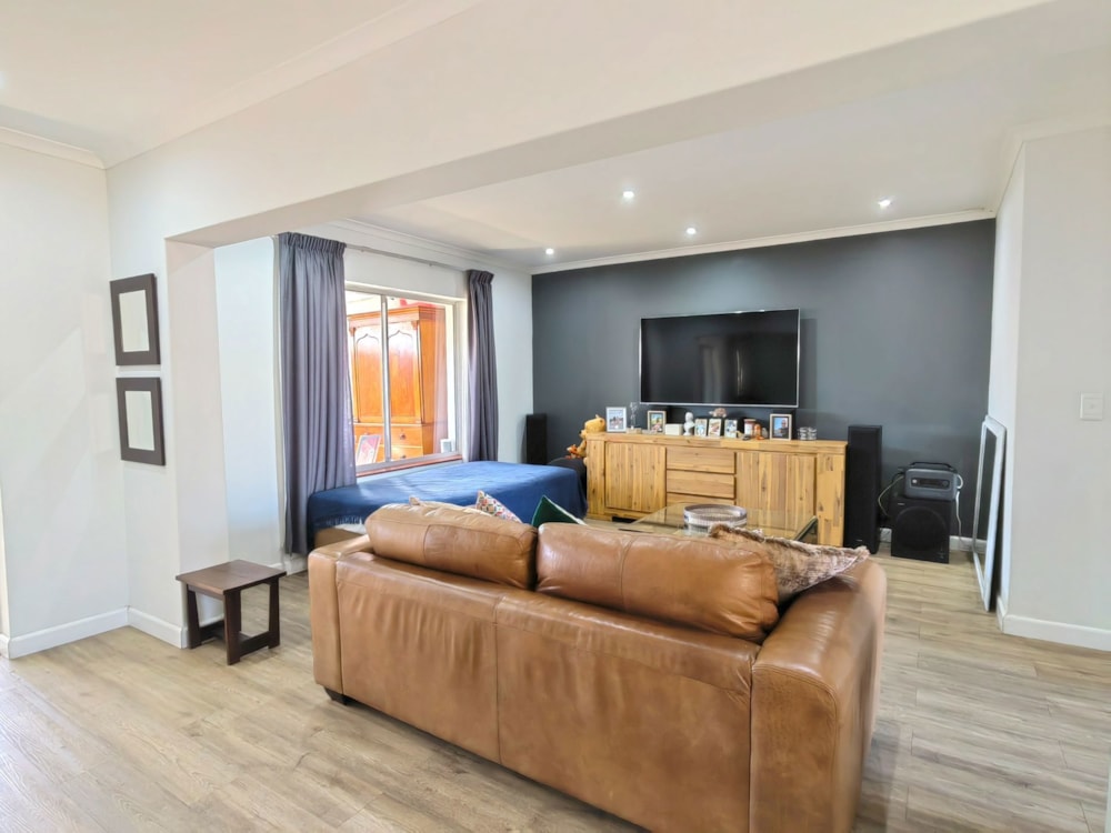 House sold in Welgelegen, Parow - 1PLA1665603 House sold in Welgelegen, Parow - 1PLA1665603