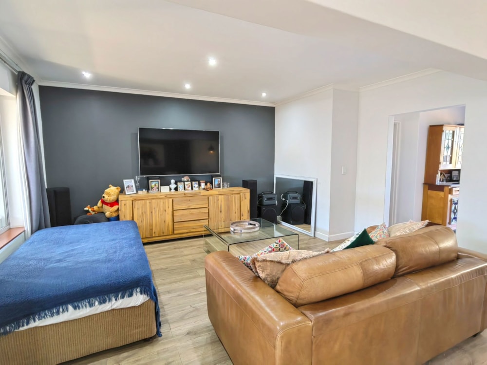 House sold in Welgelegen, Parow - 1PLA1665603 House sold in Welgelegen, Parow - 1PLA1665603