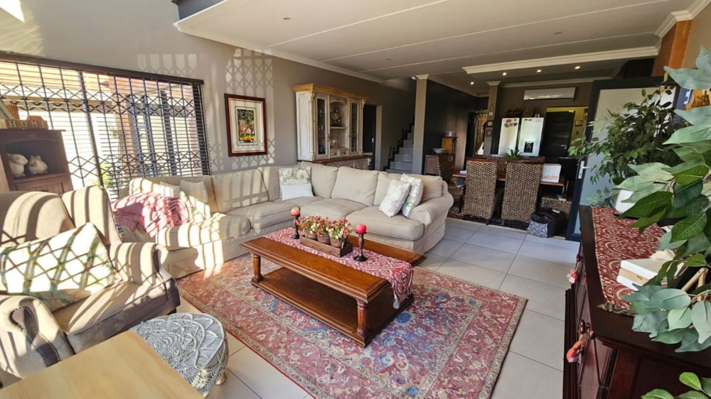 Townhouse sold in Wild Olive Estate - 1BX1667110 Townhouse sold in Wild Olive Estate - 1BX1667110