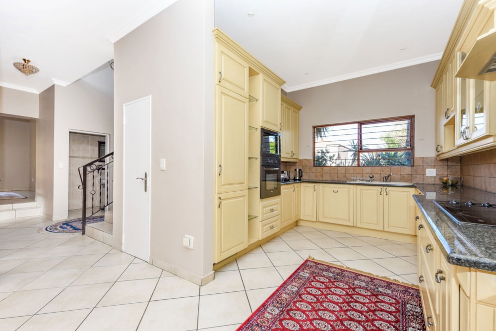 Double-storey house for sale in Douglasdale - FW1708339 Double-storey house for sale in Douglasdale - FW1708339