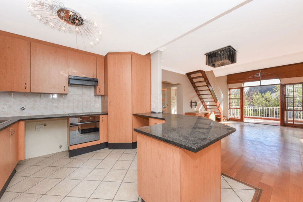 Double-storey apartment sold in Rivonia - HP1666673 Double-storey apartment sold in Rivonia - HP1666673