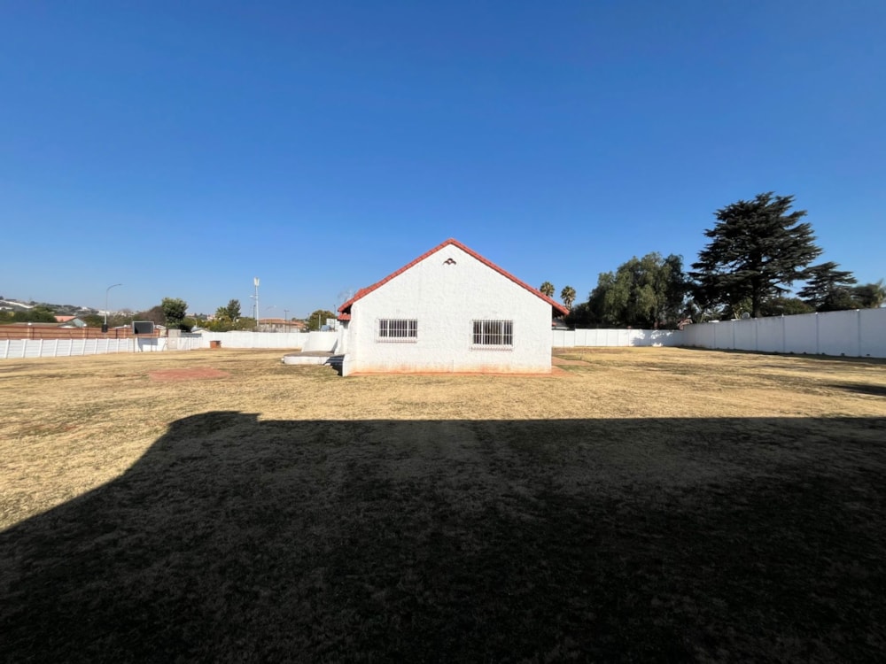 Vacant land for sale in Bedfordview - BED1665588 Vacant land for sale in Bedfordview - BED1665588