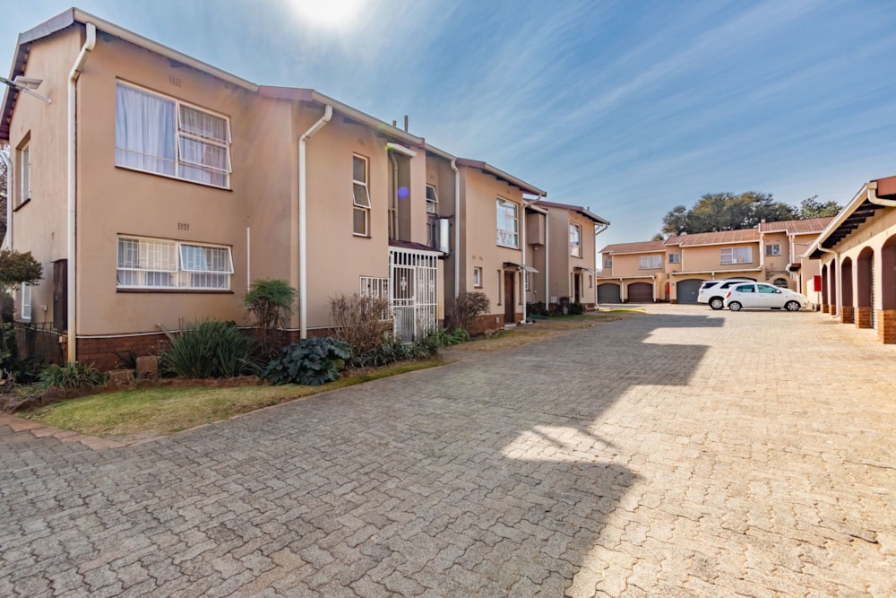 Apartment sold in Farrarmere - EN1667848