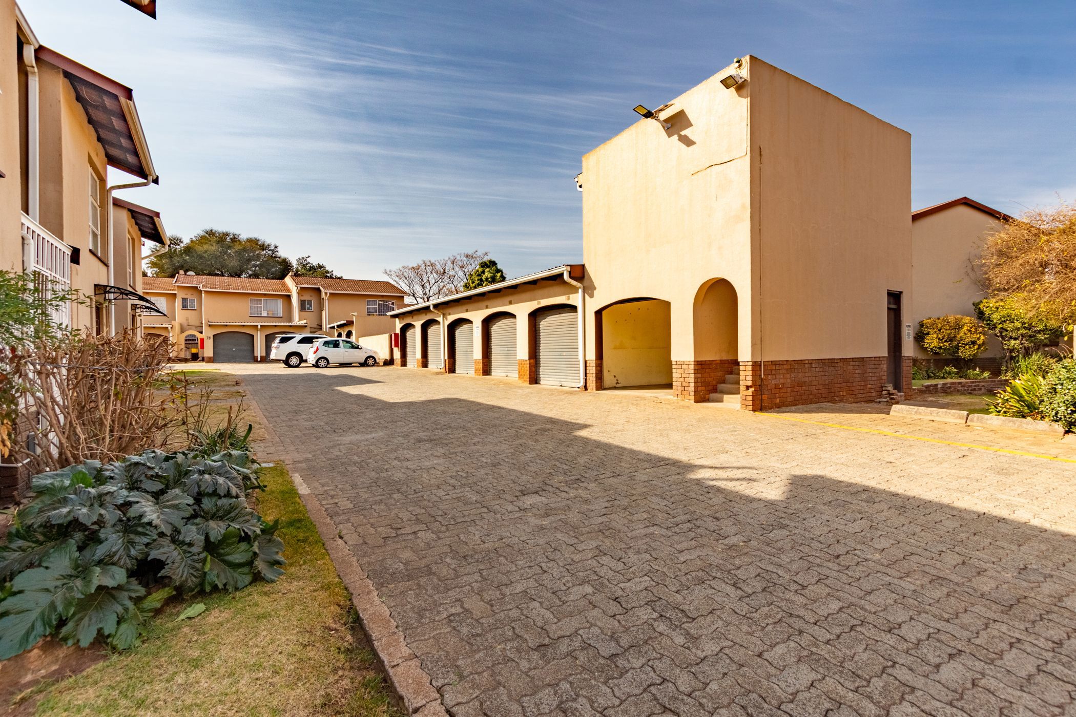 Apartment sold in Farrarmere - EN1667848