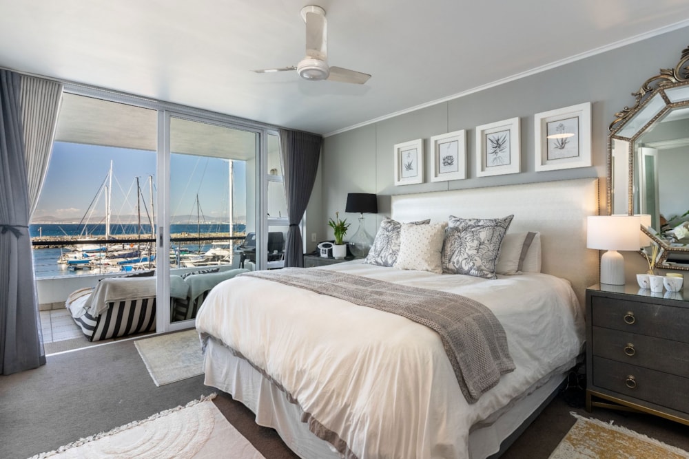 Apartment sold in Mouille Point - AS1668158