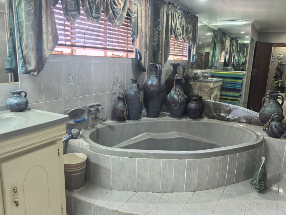 House for sale in West Acres - 1NS1671468 House for sale in West Acres - 1NS1671468