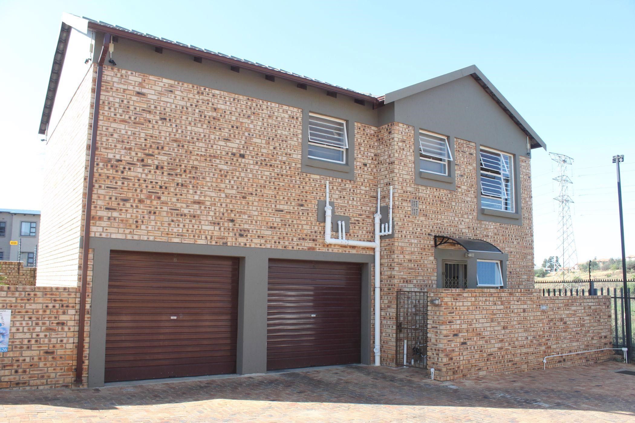 Townhouse to rent in Wilgeheuwel - RAL1750720
