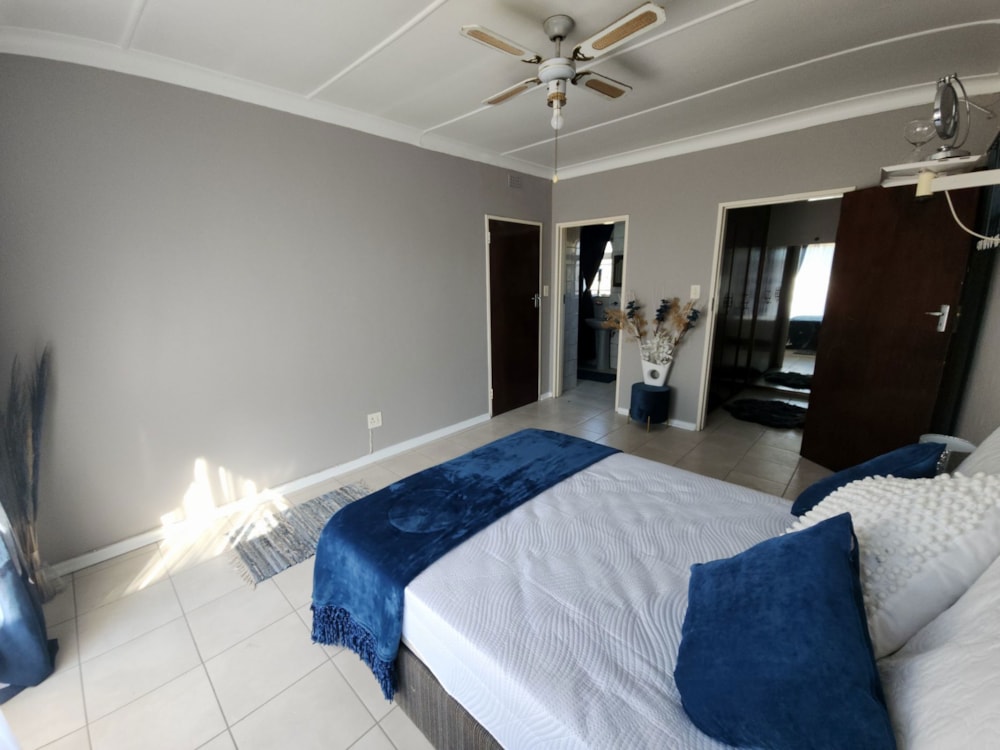 House sold in Fichardt Park - 1BX1671188