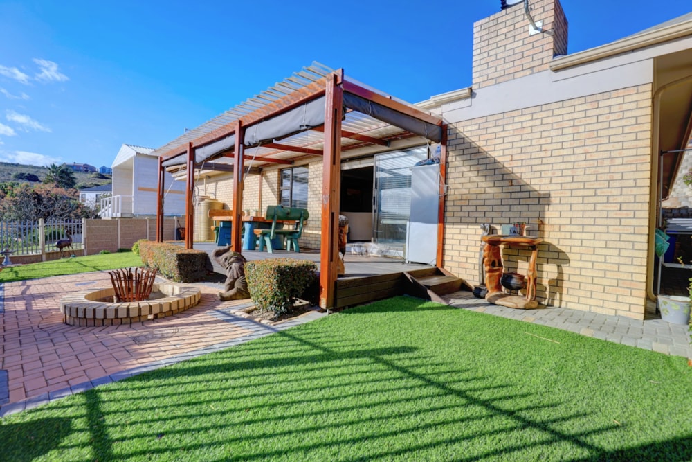 House for sale in Seemeeupark, Hartenbos - 1MB1669945 House for sale in Seemeeupark, Hartenbos - 1MB1669945