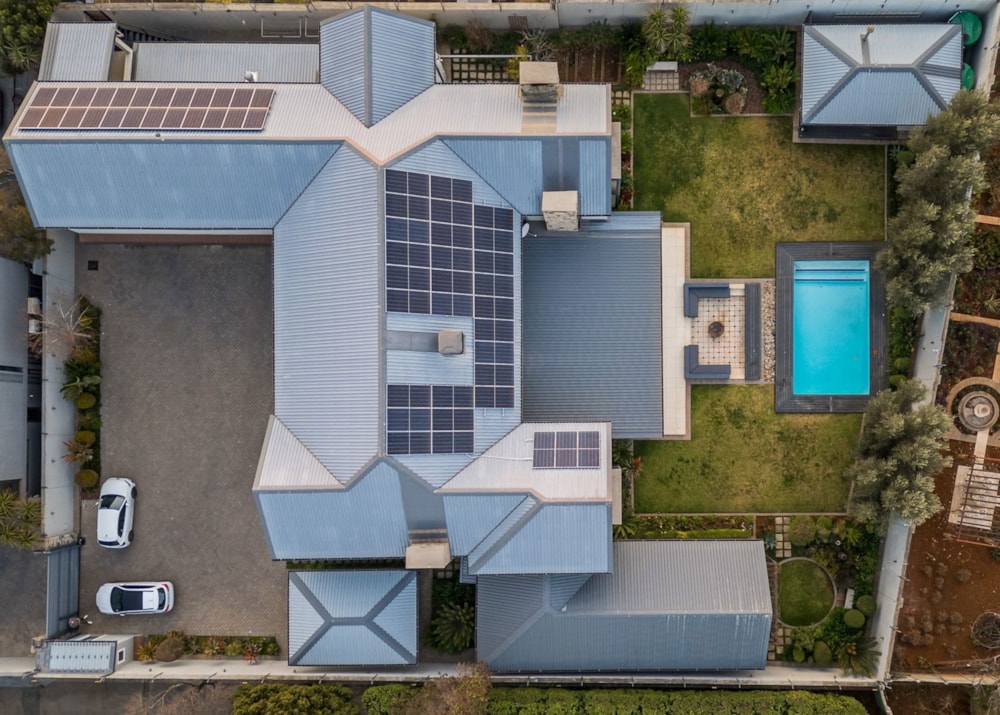 Multi-storey house for sale in Bedfordview - BED1667674 Multi-storey house for sale in Bedfordview - BED1667674