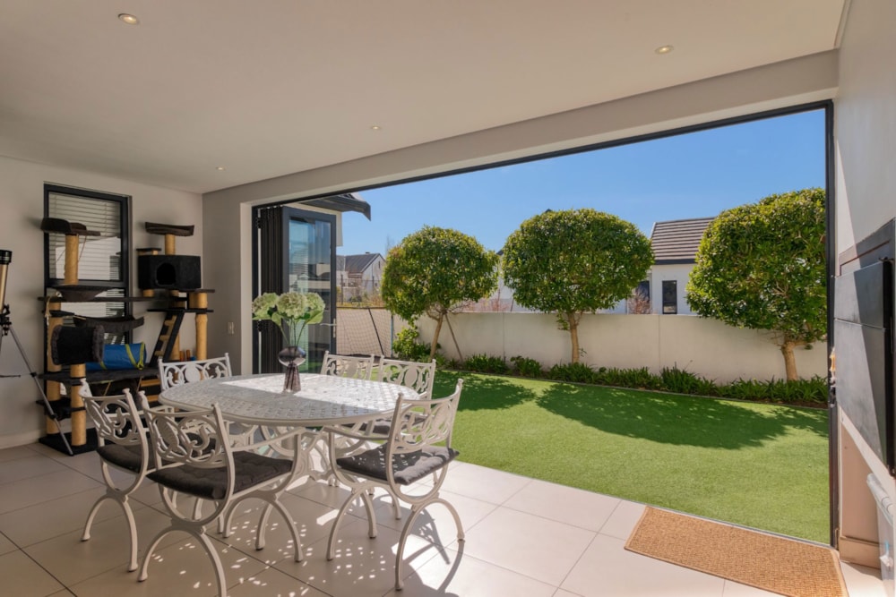 House sold in Somerset West - SW1670155 House sold in Somerset West - SW1670155