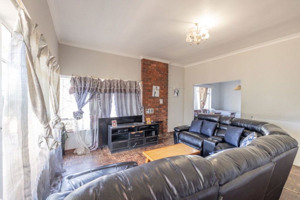 House let in Oatlands, Grahamstown, Makhanda - 1GC1670109 House let in Oatlands, Grahamstown, Makhanda - 1GC1670109