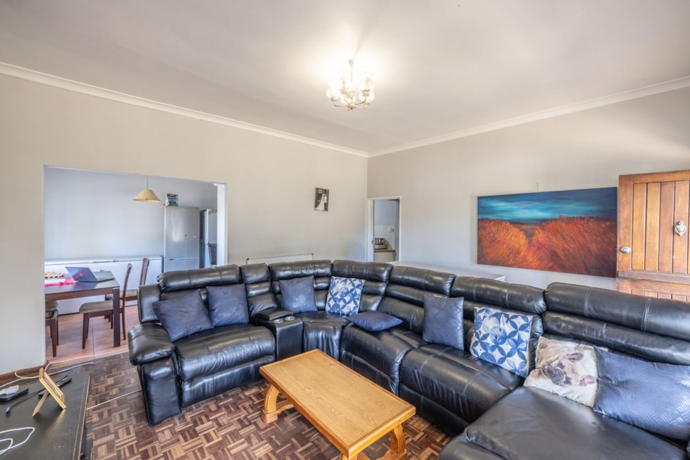 House let in Oatlands, Grahamstown, Makhanda - 1GC1670109 House let in Oatlands, Grahamstown, Makhanda - 1GC1670109