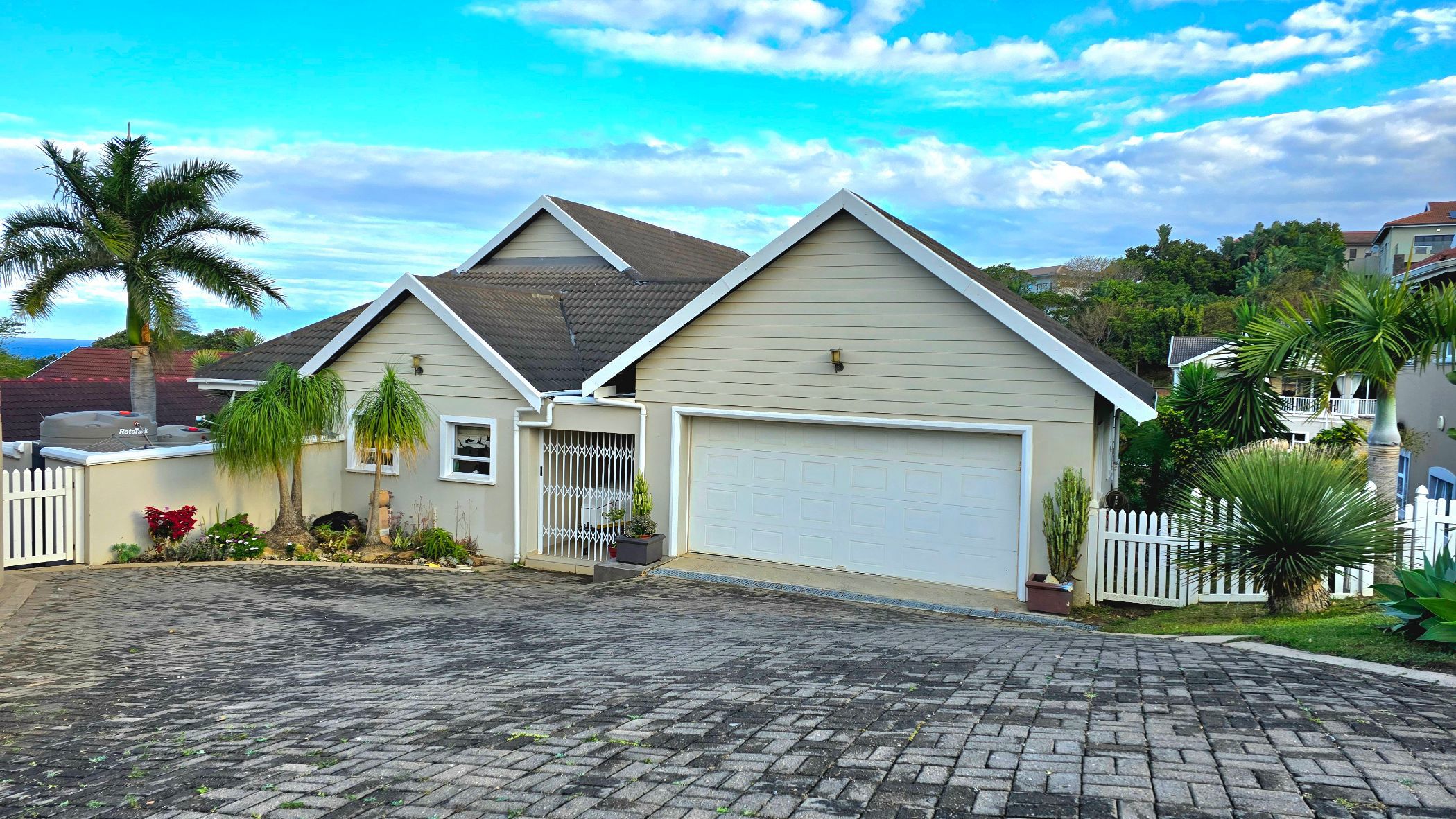 Security estate home for sale in Shelly Beach - 1PSH1671578