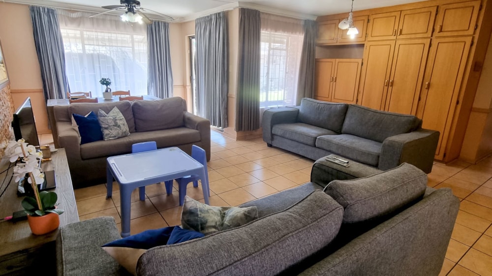 House sold in Uitsig, Bloemfontein - 1BX1671510 House sold in Uitsig, Bloemfontein - 1BX1671510