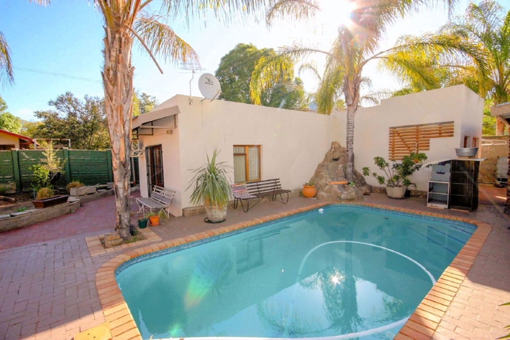 House for sale in West Bank, Oudtshoorn - 1OU1670268