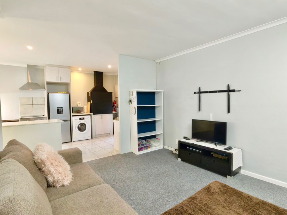 Apartment to rent in Bothasig - 1PLA1750014 Apartment to rent in Bothasig - 1PLA1750014