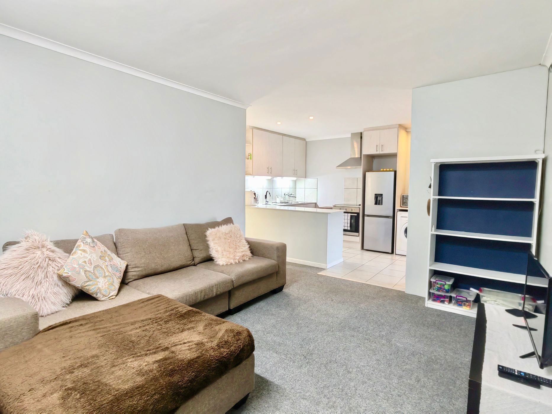 Apartment to rent in Bothasig - 1PLA1750014