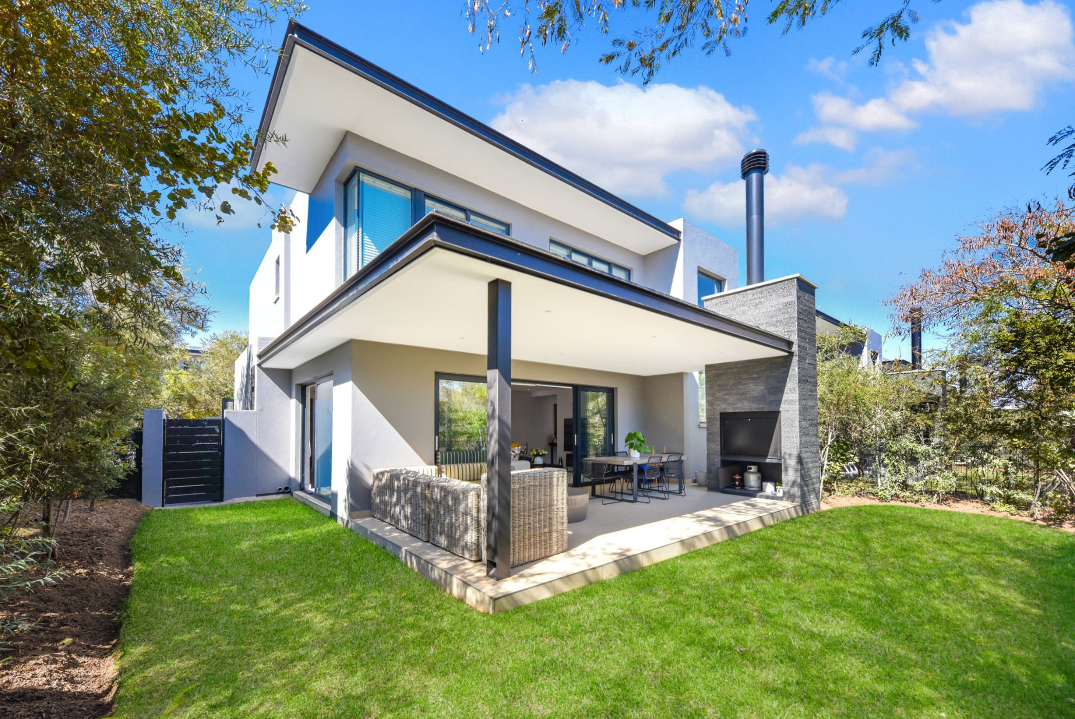 Cluster for sale in Steyn City - 1SY1667521