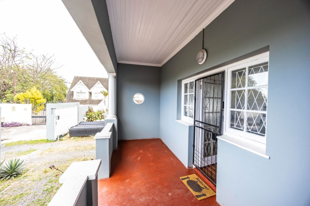 Semi-detached house for sale in Berea, East London - 1ET1668647 Semi-detached house for sale in Berea, East London - 1ET1668647