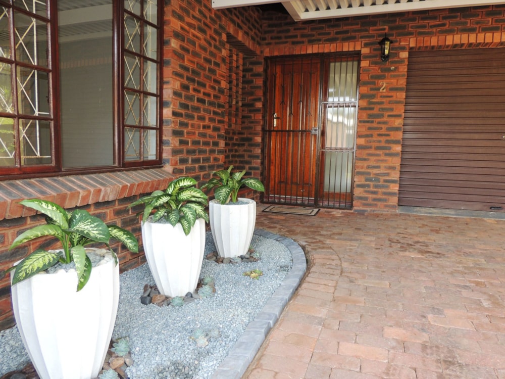 Townhouse for sale in Amanzimtoti - 1WB1669681 Townhouse for sale in Amanzimtoti - 1WB1669681