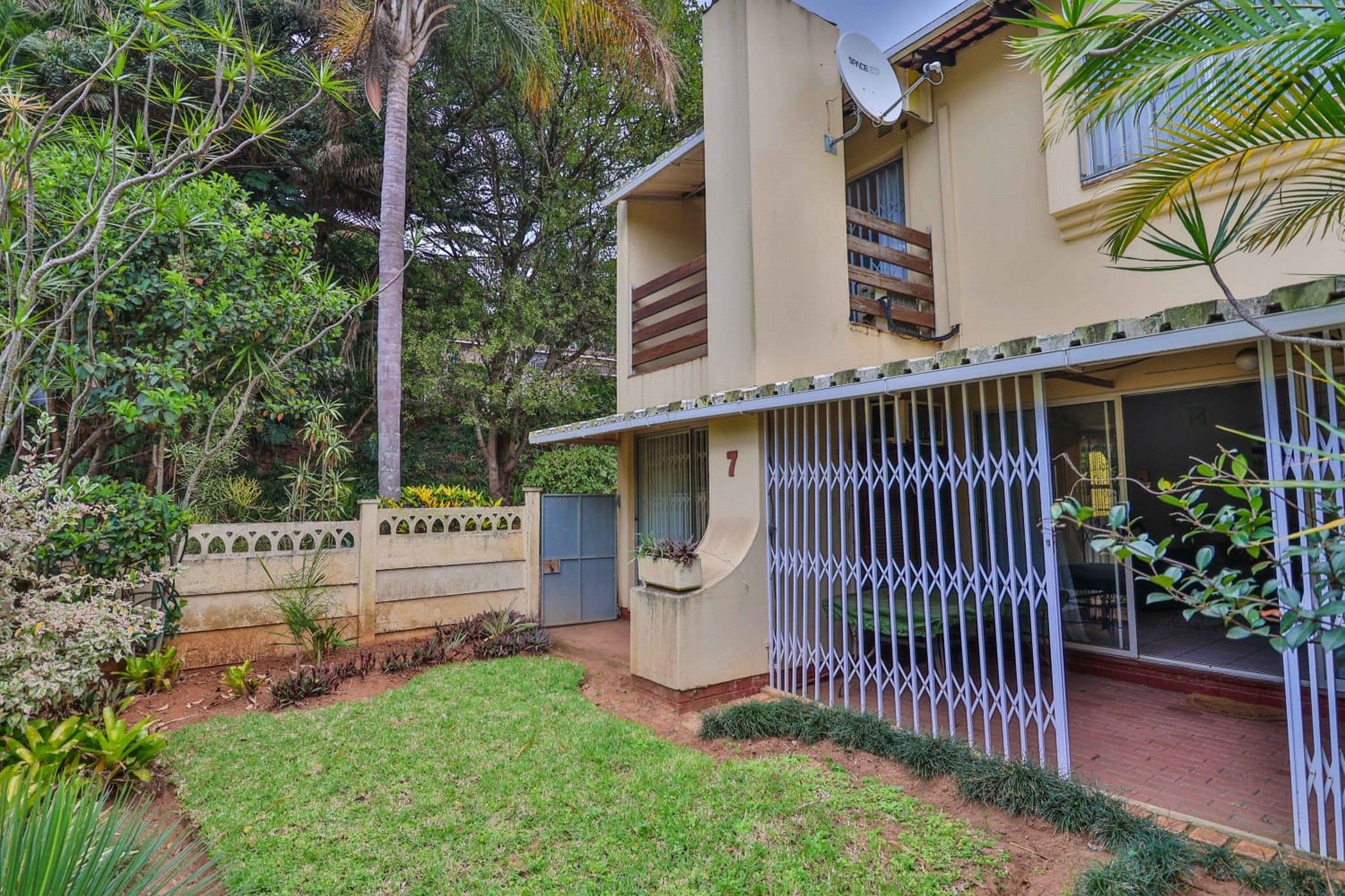 Townhouse to rent in Amanzimtoti - 1WB1738137